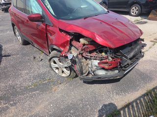2014 Ford Escape SE - Exterior Front Right Corner Image